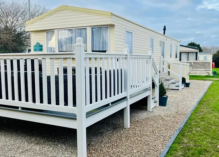 Shell Beach Holiday Home Mersea Coopers Beach